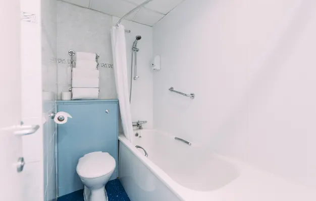 Photo of the ensuite in a Standard Double Room in Belfast Central hotel