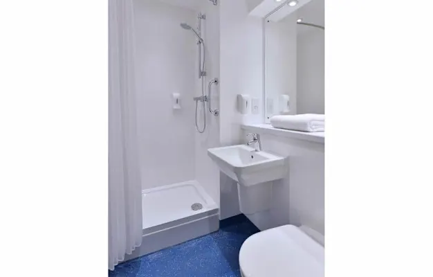 Photo of the ensuite in a Standard Family Room in Chippenham Leigh Delamere M4 Westbound hotel
