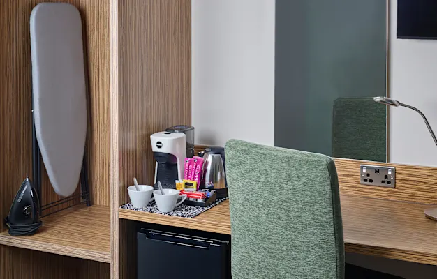 Close-up photo of a Double SuperRoom in Gatwick Airport Central hotel